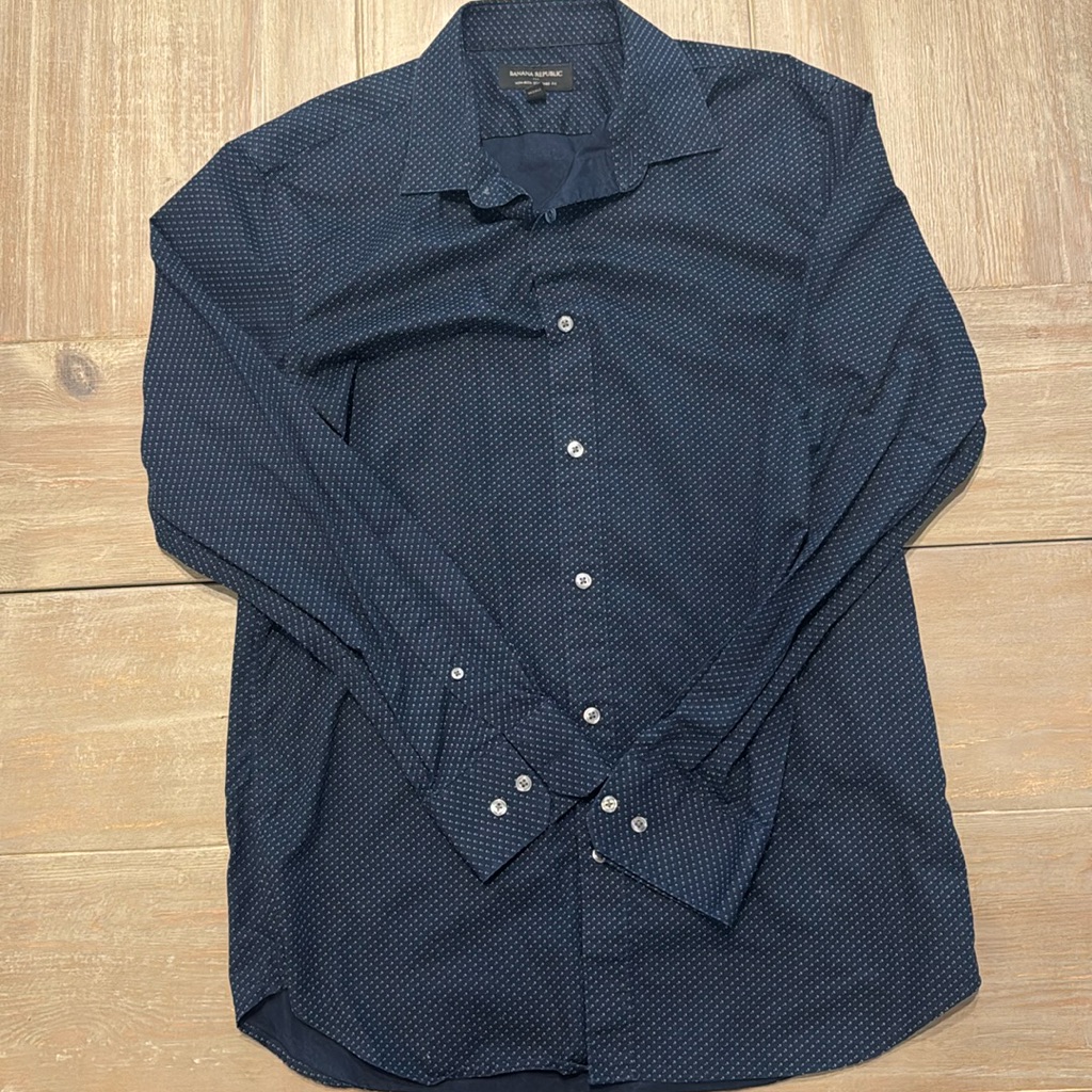 Banana Republic Non-Iron Standard Fit Shirt